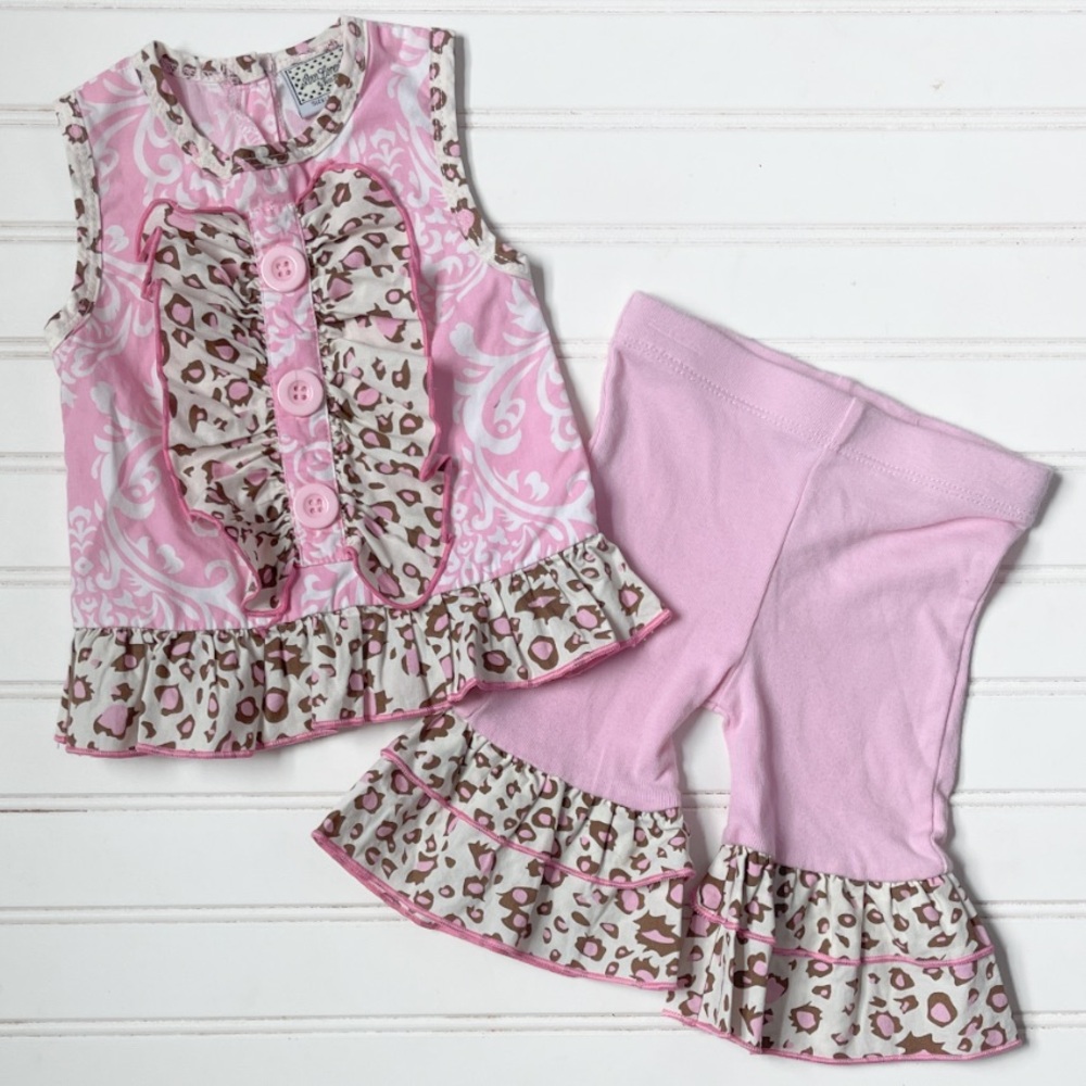 ANN LOREN EUC Adorable Animal Print Leopard Ruffle Blouse & Pants Set